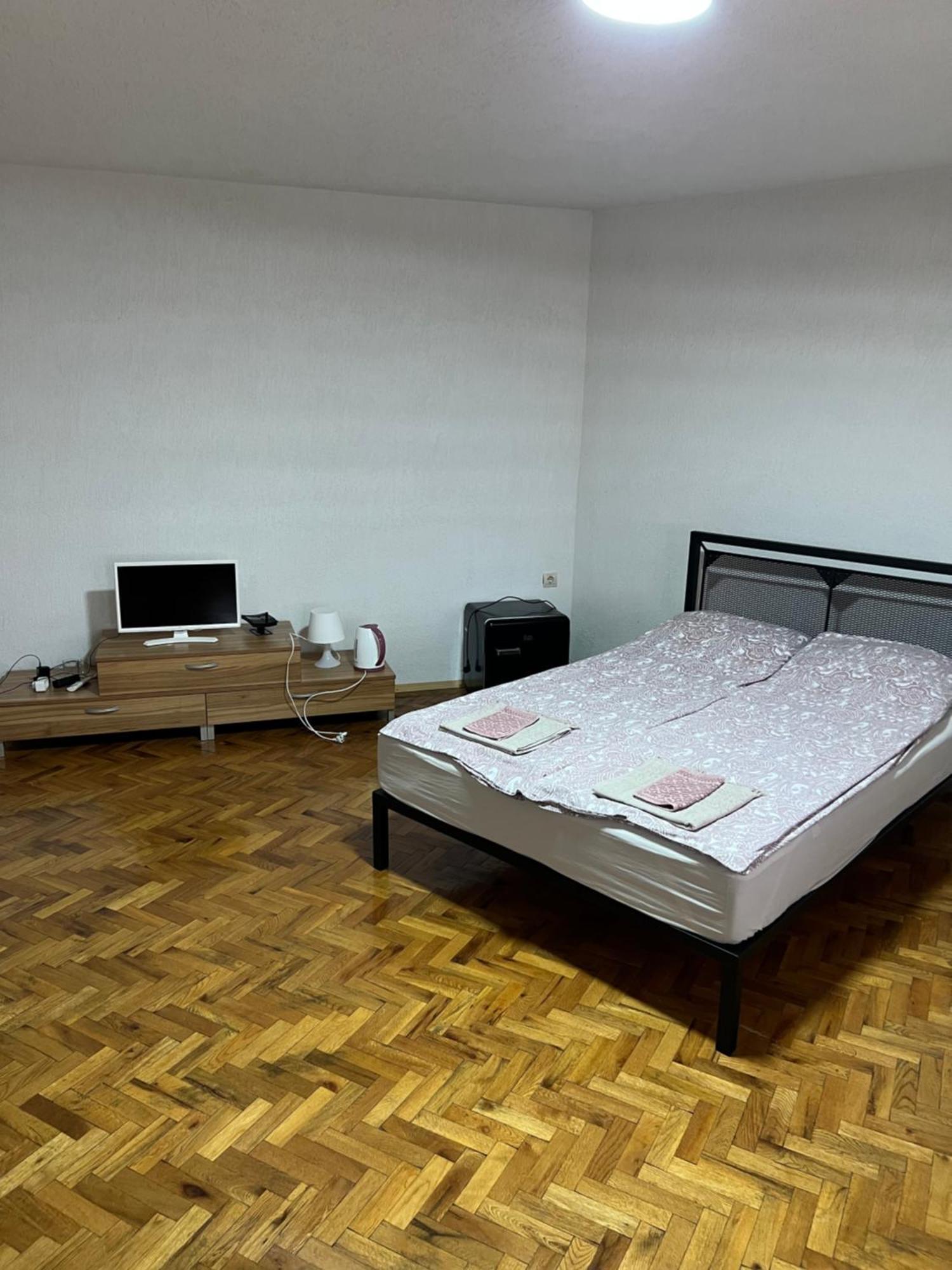 White Guest House 2 Karlovo Kültér fotó